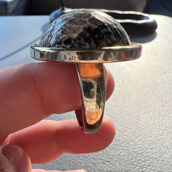 3/$15! Addition Elle ring Size 10 plus oversized gold plates and snake print - Picture 8 of 8